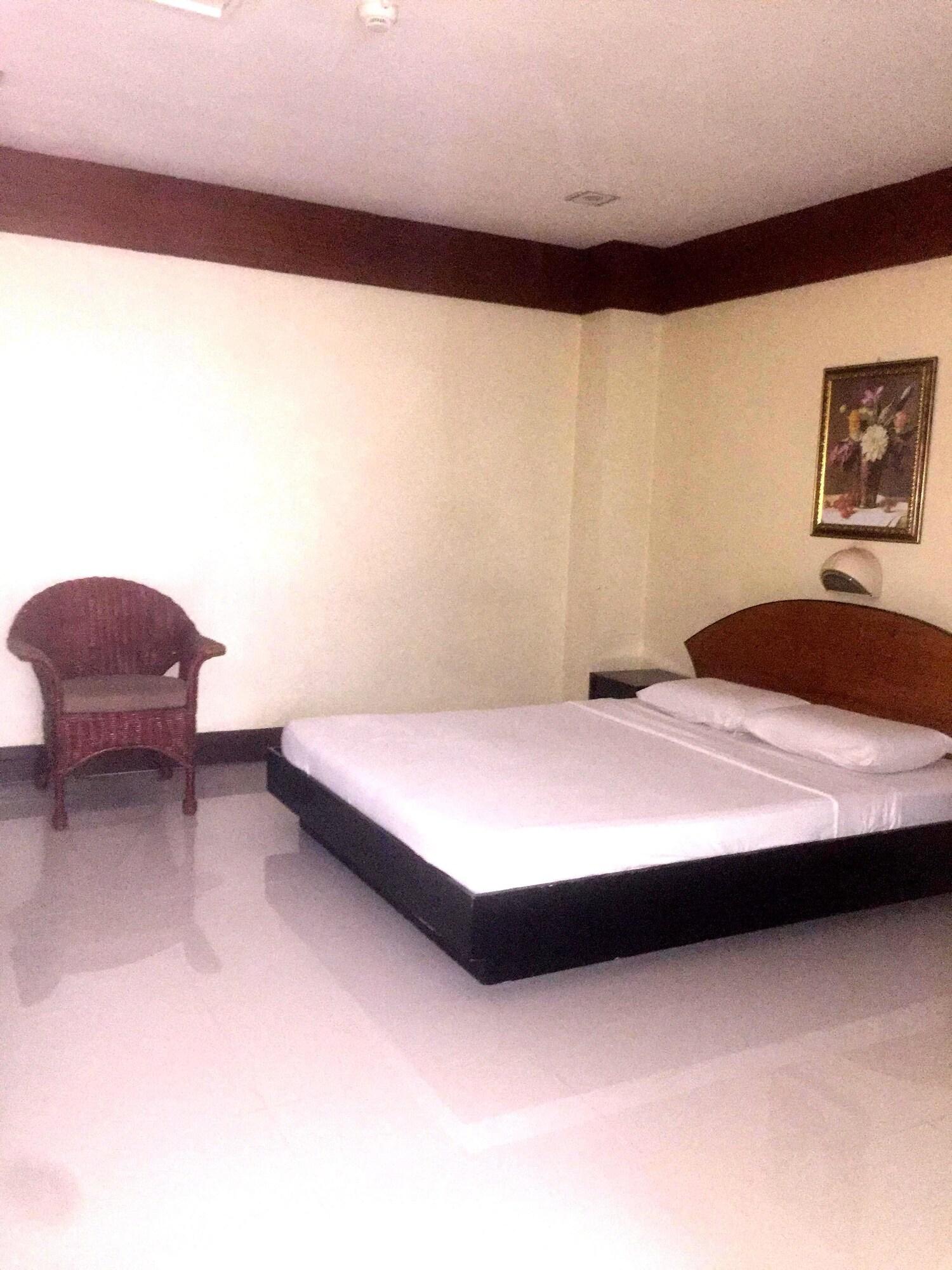 Paragon Suites Cebu Exterior foto