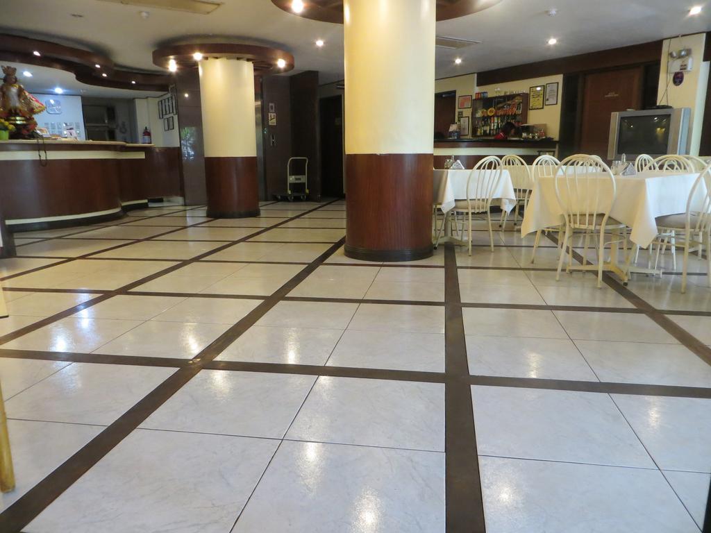 Paragon Suites Cebu Exterior foto