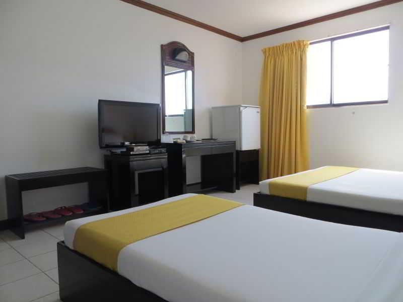 Paragon Suites Cebu Exterior foto