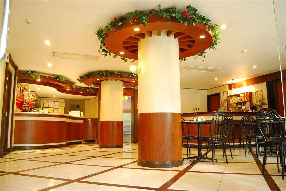 Paragon Suites Cebu Exterior foto